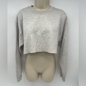 Pretty Little Thing grey Cropped Swestshirt